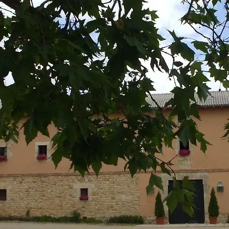 Hétvégi ház Finca Santa Eufemia *