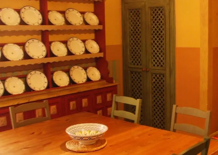 Finca Santa Eufemia 컨트리하우스 *