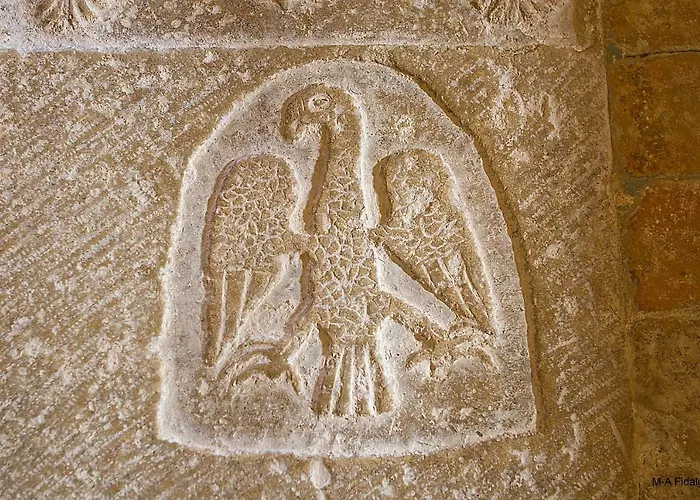 Finca Santa Eufemia 컨트리하우스 *